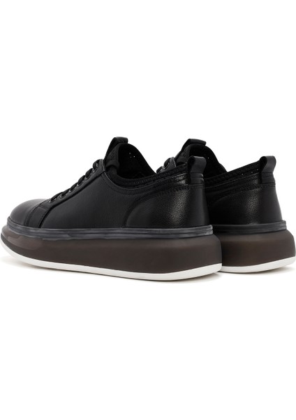 Erkek Siyah Kalın Tabanlı Bağcıklı Deri Sneaker 25SFD691418
