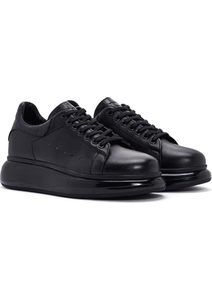 Erkek Siyah Bağcıklı Kalın Tabanlı Deri Sneaker 25SFD680018