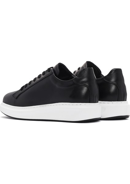 Erkek Siyah Bağcıklı Deri Sneaker 25SFD610118