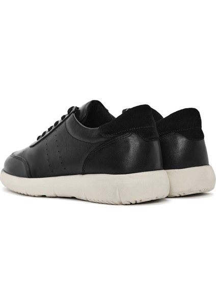 Erkek Siyah Bağcıklı Deri Sneaker 25SFD680518