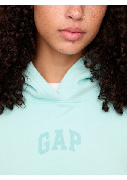 Kadın Açık Mavi Relaxed Gap Logo Fleece Sweatshirt modelleri