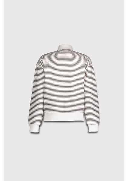 Omuzda Kalp Düğmeli Sweatshirt