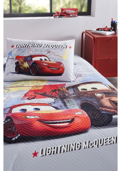 Cars On The Road Tek Kişilik Disney Lisanslı Lastikli Fitted Çarşaf Kapitone Çocuk Nevresim Takımı fiyatları