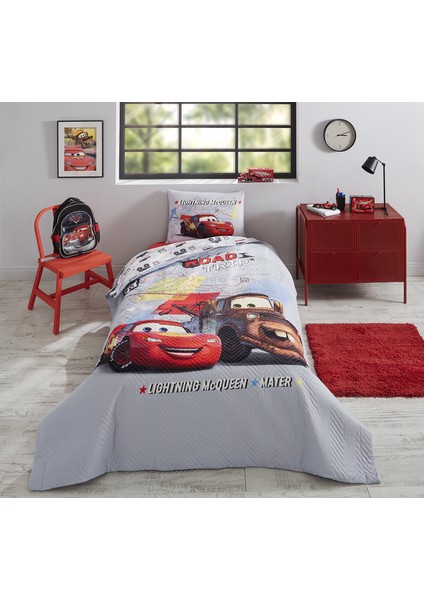 Cars On The Road Tek Kişilik Disney Lisanslı Lastikli Fitted Çarşaf Kapitone Çocuk Nevresim Takımı fırsatları