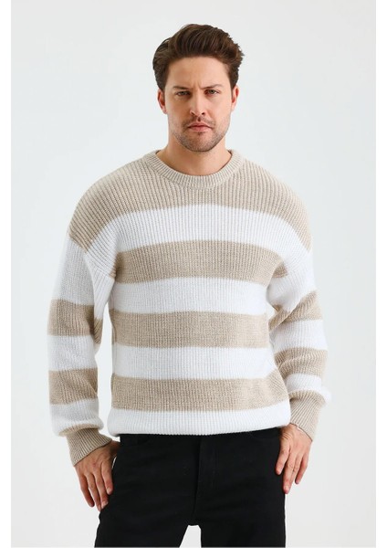 Erkek Bej Bisiklet Yaka Çizgili Triko Kazak modelleri