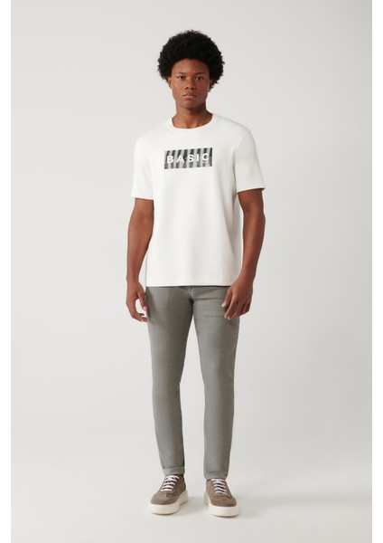 Erkek Beyaz Soft Touch Hologram Baskılı Bisiklet Yaka T-shirt A41y1335