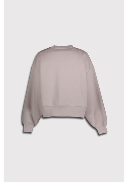 Önü Kalp Baskılı Nakışlı Sweatshirt