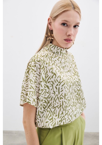 Yarasa Kol Desenli Bluz - Yağ Yeşili fırsatları