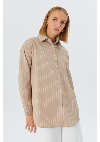 Çizgili Gömlek Tas