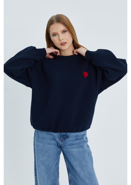 Kalp Nakışlı Sweatshirt Lacı fırsatları