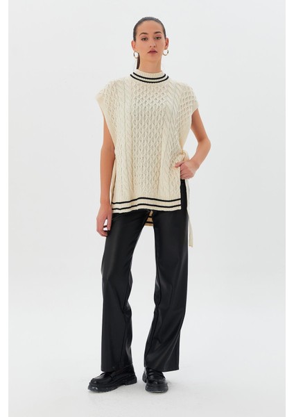 Iki Renkli Bağlamalı Süveter Ekru