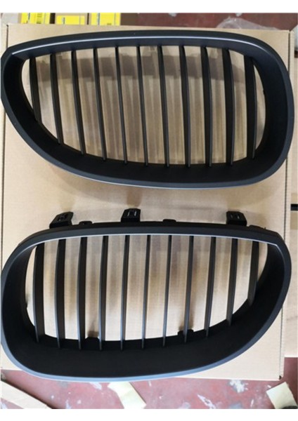 Bmw E60 2003-2010 Ön Panjur Mat Siyah Set Gkl 340947