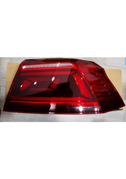 Passat B8.5 2019-2022 Stop Lambası Dış Sağ Karartılmış 3G5945208F