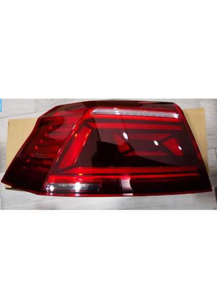 Passat B8.5 2019-2022 Stop Lambası Dış Sol Karartılmış 3G5945207F