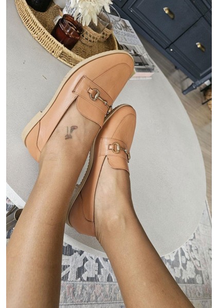 06T 102 Topukla Kadın Toka Detaylı Loafer Deri Babet fırsatları