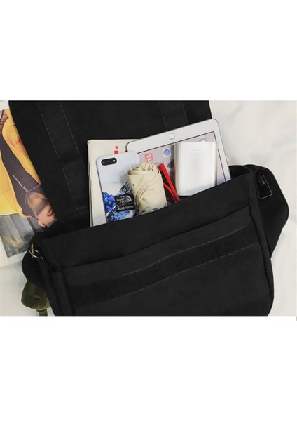 K-Pop Serisi Blackpink Signature Poster Baskılı Unisex Siyah Postacı Çantası modelleri