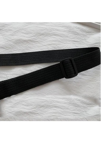 Kuromi Sitting Baskılı Fermuarlı Unisex Kanvas Siyah Omuz Çantası fırsatları