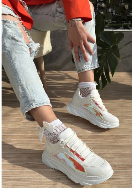Fenna Beyaz Cilt Hologramlı Bağcıklı Spor Ayakkabı