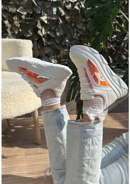 Fenna Beyaz Cilt Hologramlı Bağcıklı Spor Ayakkabı modelleri