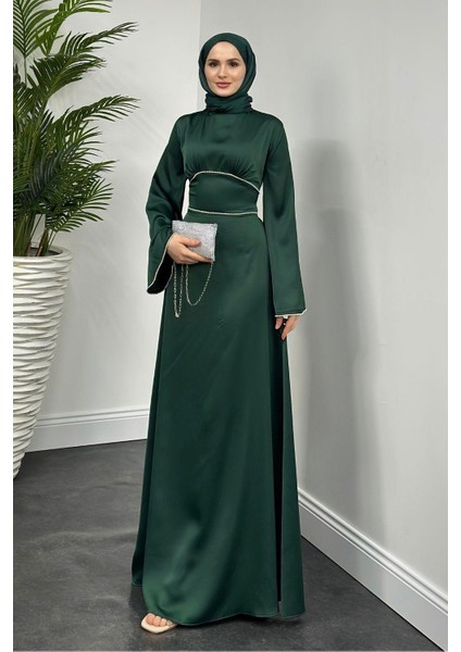 Vlasi Kolu ve Beli Baget Taşlı Saten Abiye Zümrüt fiyatları