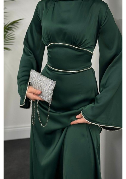 Vlasi Kolu ve Beli Baget Taşlı Saten Abiye Zümrüt indirimleri