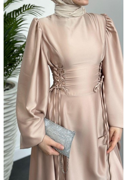 Orya Yanları Sıkmalı Saten Abiye Krem fırsatları