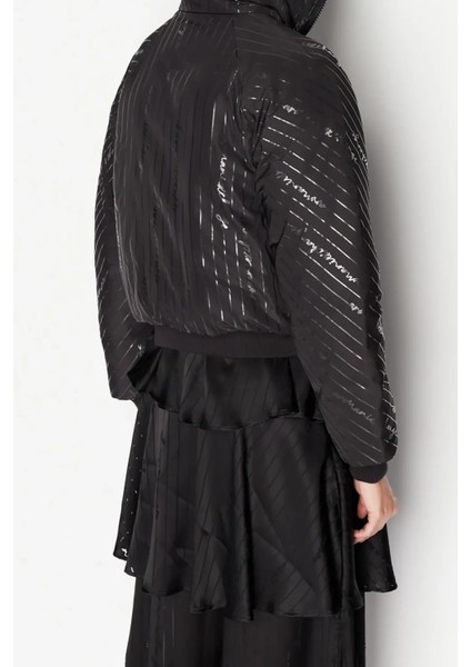 Kadın Kısa Bomber Mont-Siyah fırsatları