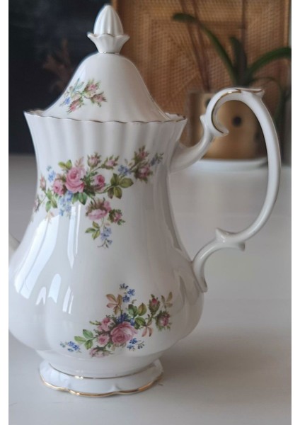 Moss Rose Vintage Porselen Çay/Kahve Demliği 900 Ml fiyatları