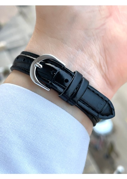 Kordonu Deri Kasası Gümüş Renk Kadın Kol Saati fırsatları