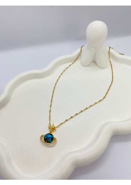 Lucky B&e Taşlı Dünya Model Çelik Kolye Gold