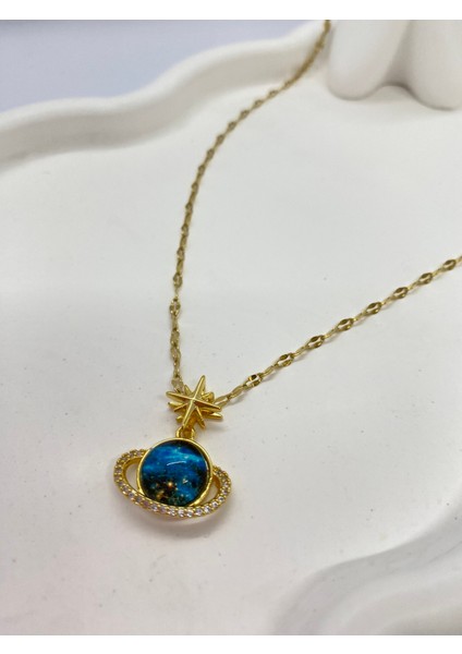 Lucky B&e Taşlı Dünya Model Çelik Kolye Gold