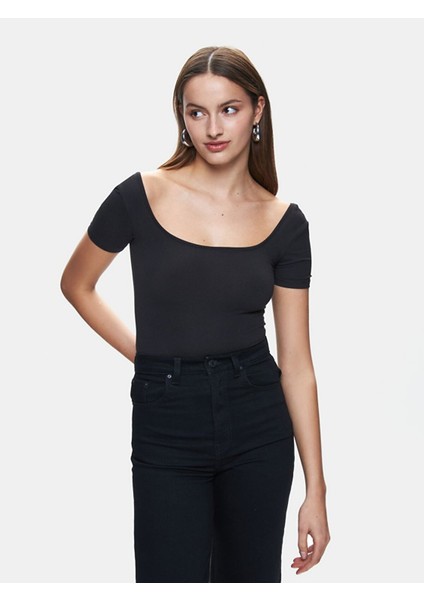 Kadın Siyah T-shırt fiyatları