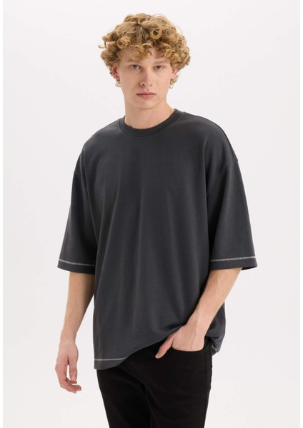 Loose Fit Bisiklet Yaka Kısa Kollu Ağır Kumaş Tişört C0147AX25SP fırsatları