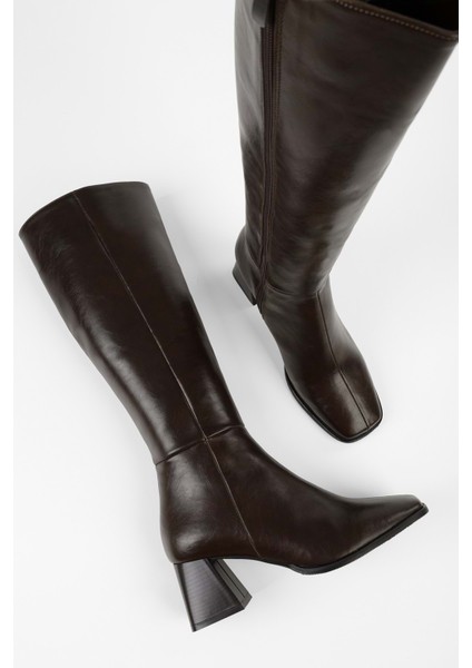 Kadın Stall Kahve Küt Burunlu Çizme modelleri