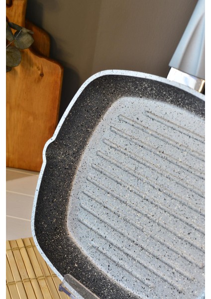 Oms 28 cm Granit Grill Tava fırsatları