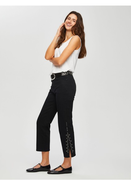 Yanları Trok Detaylı Yırtmaçlı Flare Paça Jean Pantolon 013 fiyatları