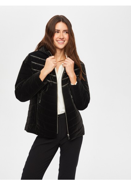 Zincir Şerit Detaylı Kadife Görünümlü Kapitone Mont 005 modelleri