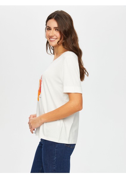 Önü Slogan Baskılı Yuvarlak Yaka Kısa Kol T-Shırt 075 fiyatları