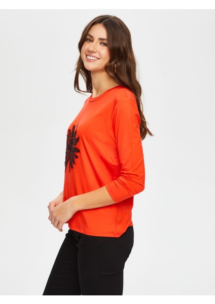 Önü Çiçek Dantel Aplikeli Yuvarlak Yaka T-Shırt 087 fiyatları