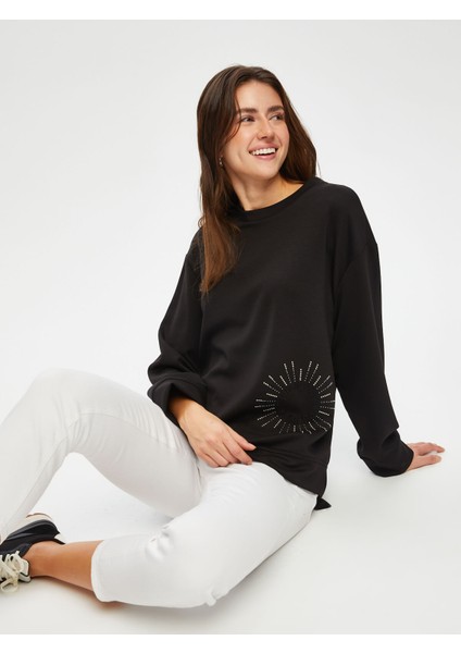 Taş ve Slogan Nakışlı Yuvarlak Yaka Sweatshırt 002 modelleri