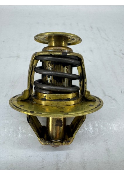 Paı 181829 584027HB51649 3045913 Thermostat - 175° F Opening Temperature, For Cummins L10/M11/ISM modelleri