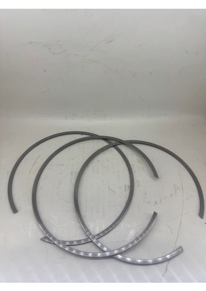 3C3Z-7D483-HB Retainer