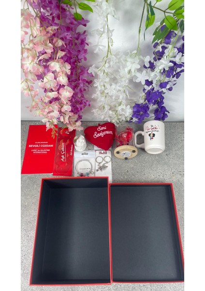 Sevgililer Gününe Özel Hediye Kutusu