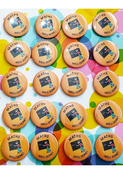 20 Adet Maths Well Done! Öğrenci Yaka Rozeti