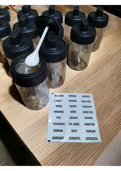 12 Adet Kilitlenebilir Kapaklı Kaşıklı Baharatlık Seti 300 Ml + Baharat Etiketi