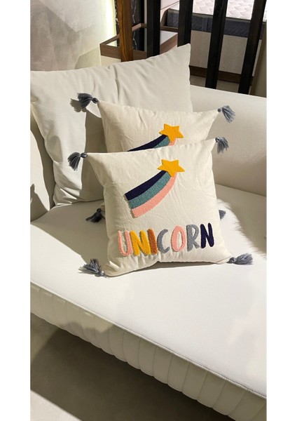Çocuk Odası Serisi Punch Panç Desen Nakışlı Kırlent Kılıfı 1 Adet 43 x 43 cm