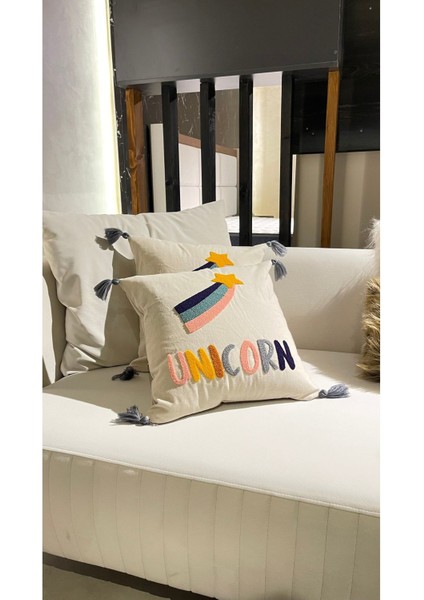 Çocuk Odası Serisi Punch Panç Desen Nakışlı Kırlent Kılıfı 1 Adet 43 x 43 cm