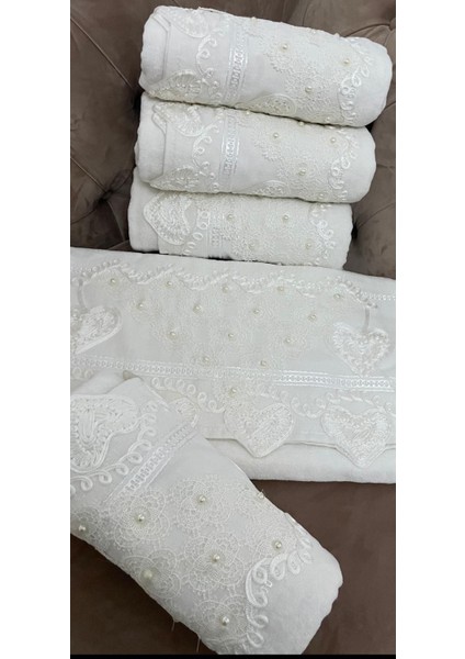 Dantelli Fistolu Şık Çeyizlik Havlu Modelleri Çeyizlik El Havlusu Şık Avangard Havlu Modelleri