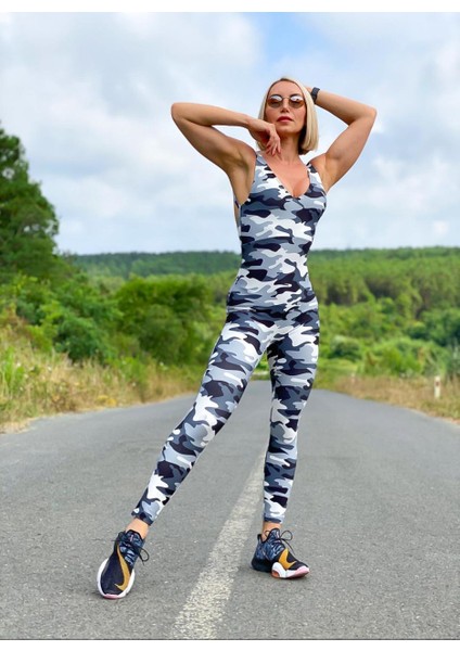 Gri Kamuflaj Desen Sırtı Çift Çapraz Ip Detaylı Spor Tayt Tulum modelleri