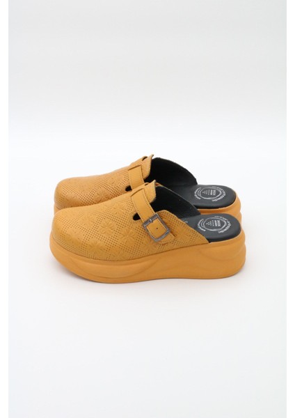 Kabartma Desenli Kadın Deri Sabo Terlik %100 Deri Ortopedik Ev ve Hastane İçin Tasarlandı fırsatları